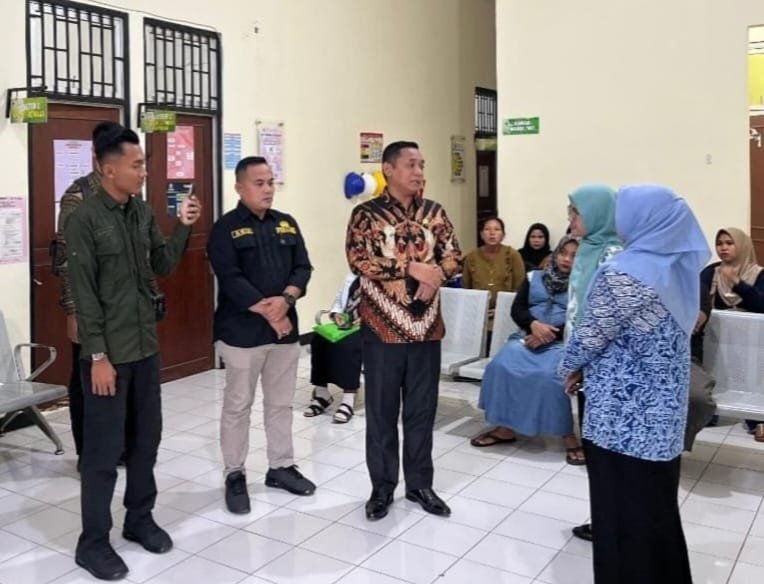Asep Surya Atmaja Sidak Pelayanan Publik, Tekankan Layanan Cepat dan Ramah