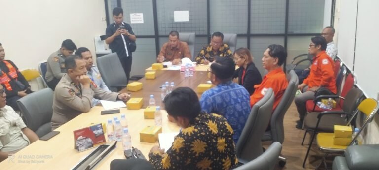 Pemkab Karawang Siap Gelar Aksi Bersih Mangrove di Pantai Tangkolak