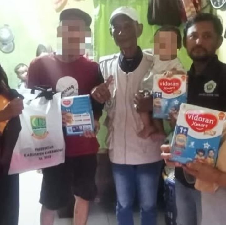 Dinsos Karawang Tinjau Kondisi Bayi Zea di Palumbonsari, Salurkan Bantuan Darurat
