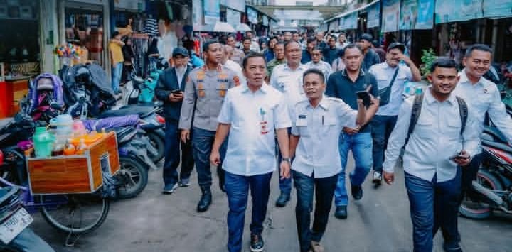 Bupati Karawang dan Forkopimda Sidak Pasar, Pastikan Harga Stabil Jelang Ramadan