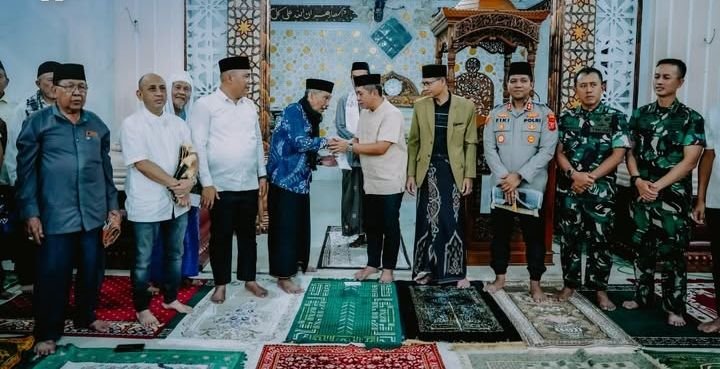 Bupati Aep Syaepuloh Pimpin Tarling Perdana Ramadan 1447 H, Salurkan Bantuan untuk Masjid dan Guru Ngaji
