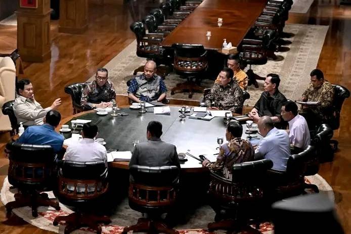 Presiden Prabowo Subianto Gelar Rapat di Hambalang, Bahas Pendidikan hingga Kesiapan Mudik Lebaran