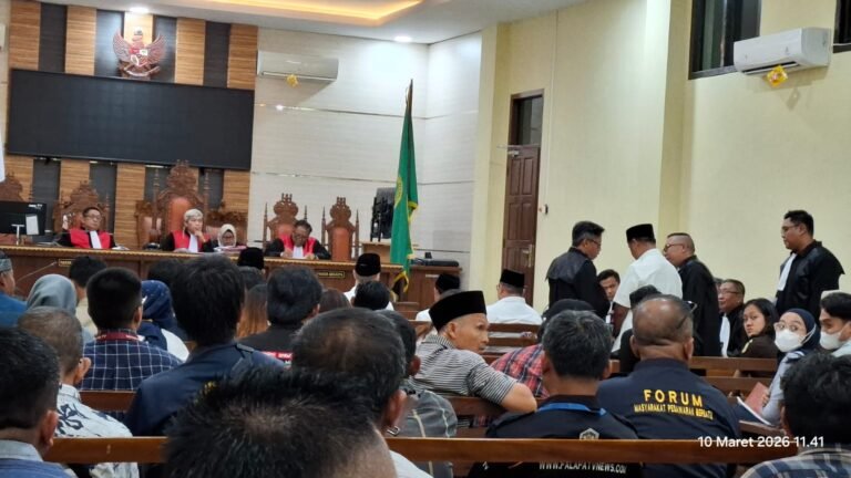 DENDI RAMADHONA TEMPUH JALUR EKSEPSI DALAM SIDANG DAKWAAN SPAM PESAWARAN