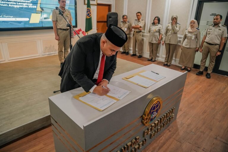 Kantor Pertanahan Karawang Lantik Tim PTSL, Targetkan 5.000 Sertipikat Tanah pada 2026