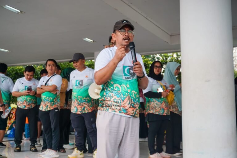 KAHMI KARAWANG; SELAMAT DATANG TAMU ALLAH DI PANGKAL PERJUANGAN TANAH