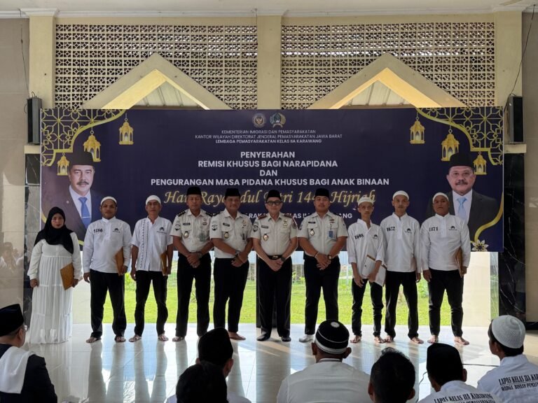 Pemberian Remisi Khusus Idulfitri 1447 H di Lapas Karawang, 3 Warga Binaan Langsung Bebas
