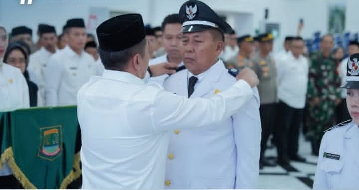 9 Kepala Desa Terpilih Resmi Dilantik, Bupati Karawang Tekankan Kerja Nyata untuk Rakyat