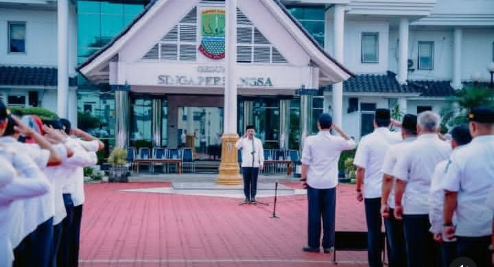 Hari Pertama Kerja, Pemkab Karawang Gelar Apel dan Halal Bihalal