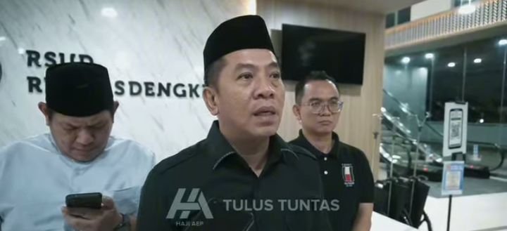 Bupati Karawang Berikan Santunan untuk Keluarga Korban Kecelakaan di Majalengka