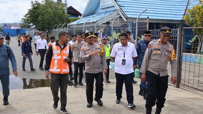 Kapolda Sultra Pantau Arus Balik-Destinasi Wisata Kendari Setelah Lebaran
