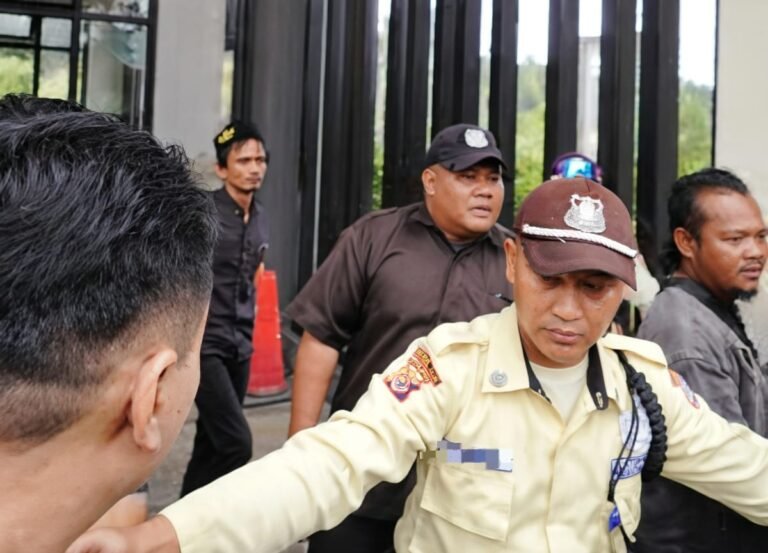 Diduga Tanpa Izin, Penanaman Kabel Optik di Aset Desa Wanasari Picu Konflik