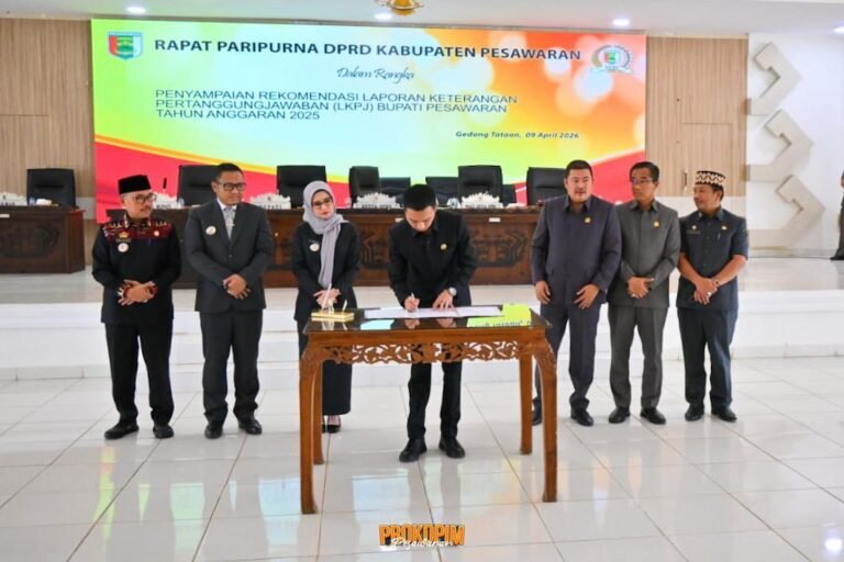 Rapat Paripurna DPRD Pesawaran Sampaikan Rekomendasi LKPJ 2025, Perkuat Evaluasi Kinerja Pemerintah