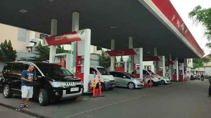 Daftar Harga BBM Pertamina Hari Ini Rabu 1 April 2026 Se-Indonesia, Pertamax hingga Pertalite