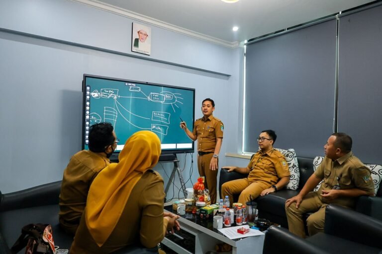 Pemkab Bekasi Optimalkan Helpdesk TIK untuk Perkuat Layanan Digital