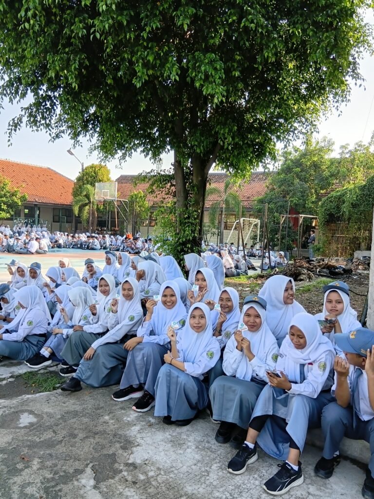 GOKAR Gelar Sosialisasi di SMAN 4 Karawang, Siswa Antusias Dukung Aplikasi Lokal