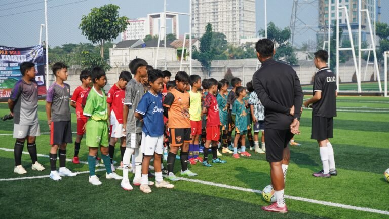 SSB Bintang Muda Karawang Buka Penerimaan Siswa Baru, Hadirkan Coaching Clinic Gratis untuk Warga