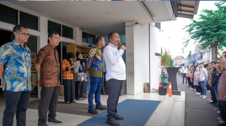 Wabup dan Sekda Karawang Pimpin Sidak ASN, Tegaskan Disiplin Kehadiran Tak Bisa Ditawar