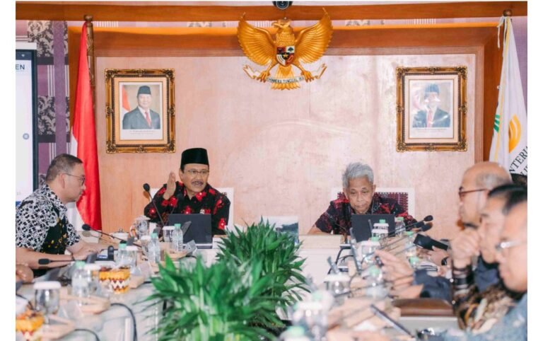 Mensos Gus Ipul dan 12 Pemda Bahas Persoalan The Invisible People di Daerah