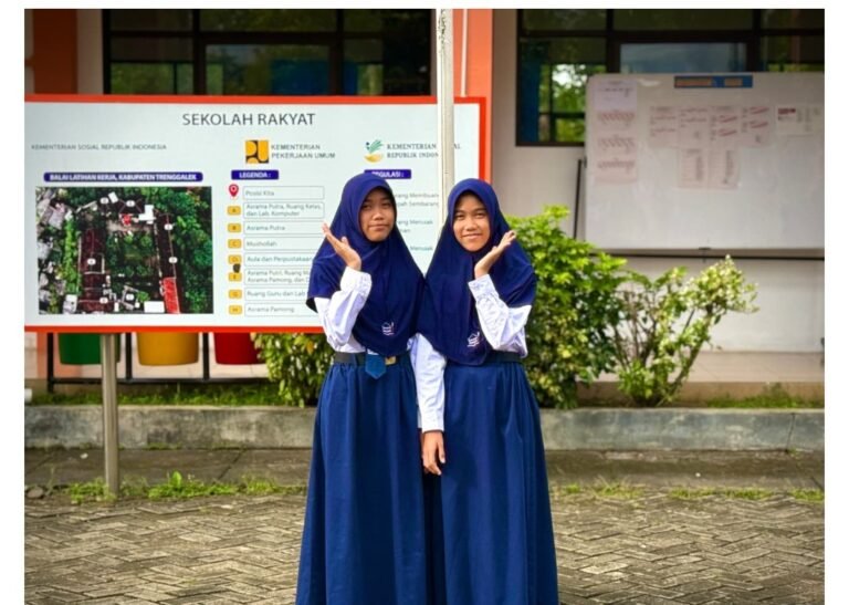 Sekolah Rakyat Trenggalek Tempa Gadis Kembar Optimistis Gapai Cita-Cita