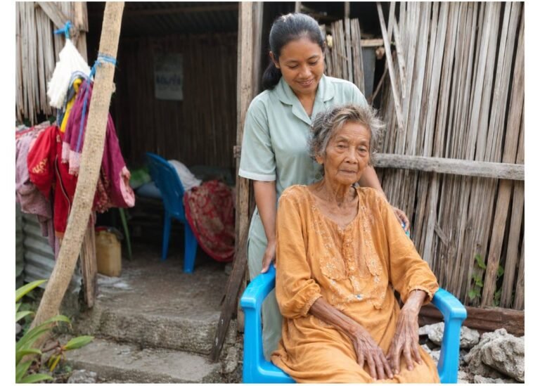 HLUN 2026, Kemensos Gelar Layanan Home Care Lansia Gratis