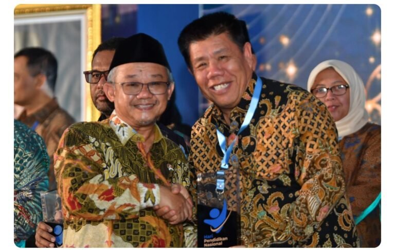 Tasyakuran Hardiknas 2026: Kemendikdasmen Beri Penghargaan Daerah dengan Validitas Data Terbaik
