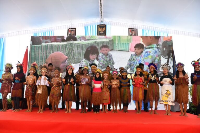 Penantian Panjang yang Terjawab: Cerita Sekolah – Sekolah di Teluk Bintuni Menyambut Revitalisasi