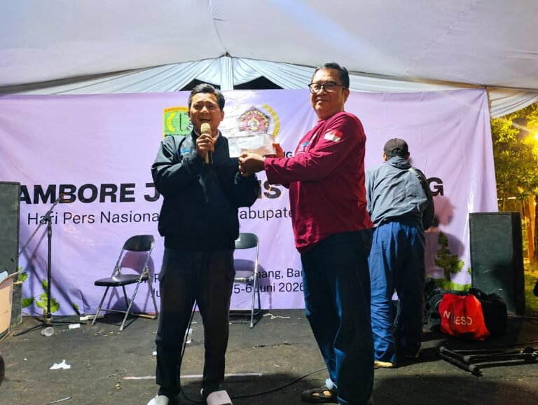 Ketua IWOI Karawang Menang Lomba Karya Tulis