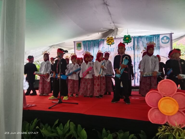 Gelar Kreasi dan Gupay Pileuleuyan SDN Adiarsa Barat II: Mengukir Kenangan, Melepas Generasi Masa Depan dengan Penuh Kebanggaan