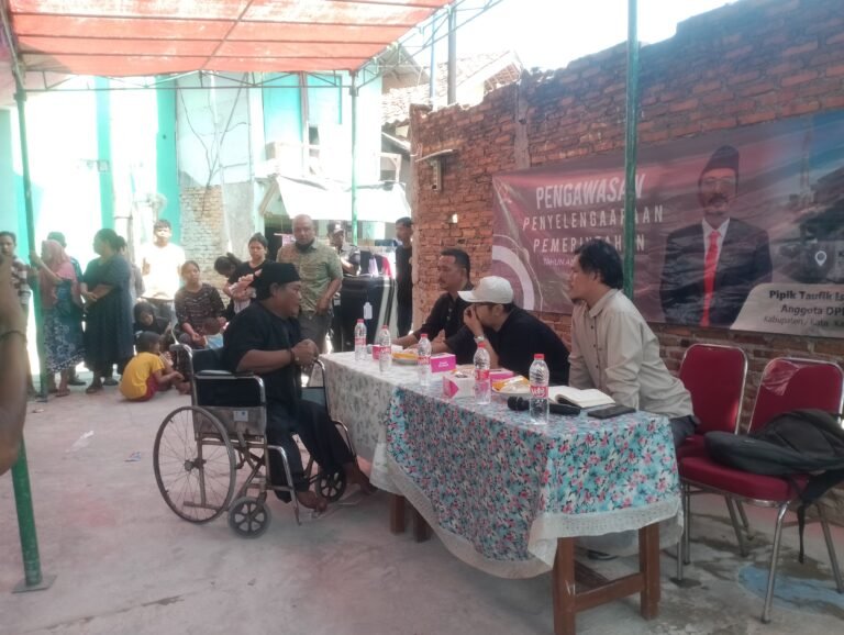 Serap Aspirasi Warga Karawang, Pipik Taufik Ismail Siap Perjuangkan Solusi Pemakaman, UMKM dan Disabilitas