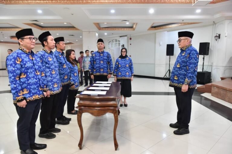 Lantik Pejabat Fungsional, Sesmenpora Gunawan Harap Para Pegawai Kemenpora Konsisten Mengabdi pada Negara