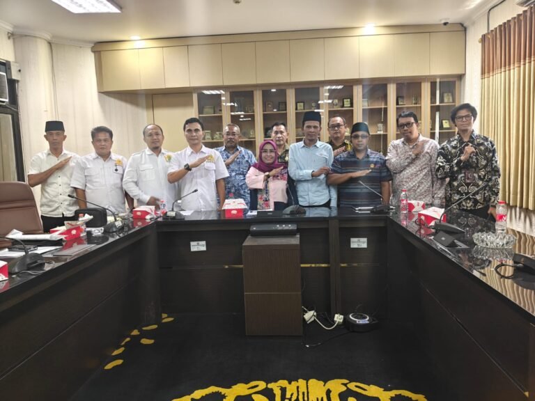 DPRD Karawang Matangkan Raperda RPIK, Libatkan KADIN, Akademisi UNSIKA, dan Pemkab