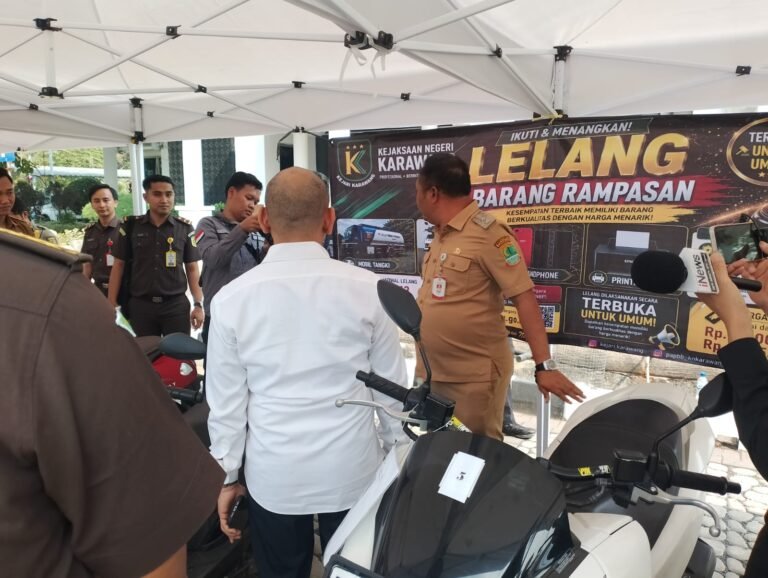 Lelang Barang Rampasan Kejari Karawang, Wabup Maslani Incar Bus untuk Kepentingan Sosial