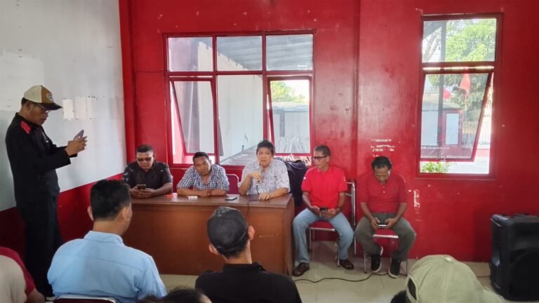Reses III di Tanjung Pura, Natala Sumedha Serap Aspirasi Warga Karawang Barat