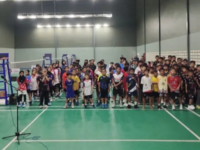 Selesai Diikuti Ratusan Atlet, Kejurkab PBSI Karawang 2026 Dihujani Protes Soal Aturan ID Peserta